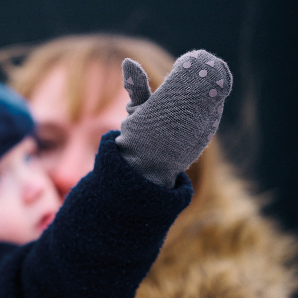 Fäustlinge mit rutschfestem Griff für Babys und Kleinkinder - Merinowolle - Braun Melange