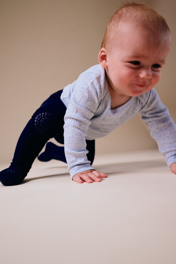 Rutschfeste Krabbelstrumpfhose mit Noppen für Babys und Kleinkinder Bio-Baumwolle - Kirsche