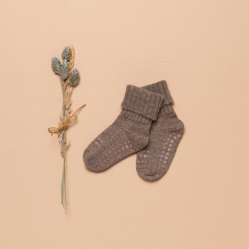 Rutschfeste Grip-Socken - Alpaka - Walnuss 