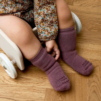 Rutschfeste Grip-Socken Dicke Bio-Frottee-Baumwolle - Misty Plum