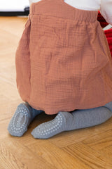 Rutschfeste Krabbelstrumpfhose mit Noppen für Babys und Kleinkinder - Merinowolle - Grau Melange